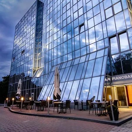 PLAZA Premium Darmstadt-2